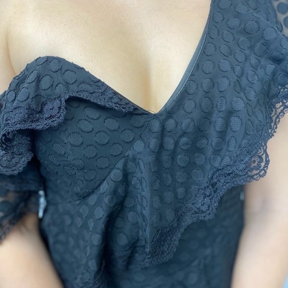 Bardot asymmetrical dress - Picture 3 of 4